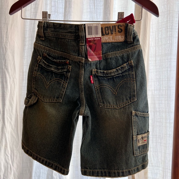 Boys Size 6 Levi’s shorts NEW - Picture 2 of 3